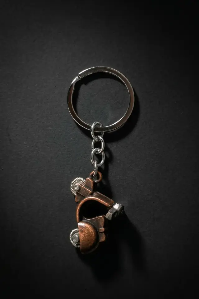 Vespa Motor Tasarımlı Vintage Metal Anahtarlık