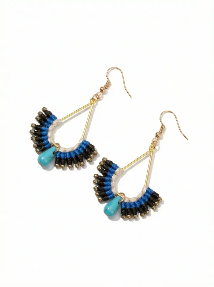 El Yapımı Spiral Detaylı Pirinç Makrome Küpe - Turkuaz Boncuklu Etnik Küpe