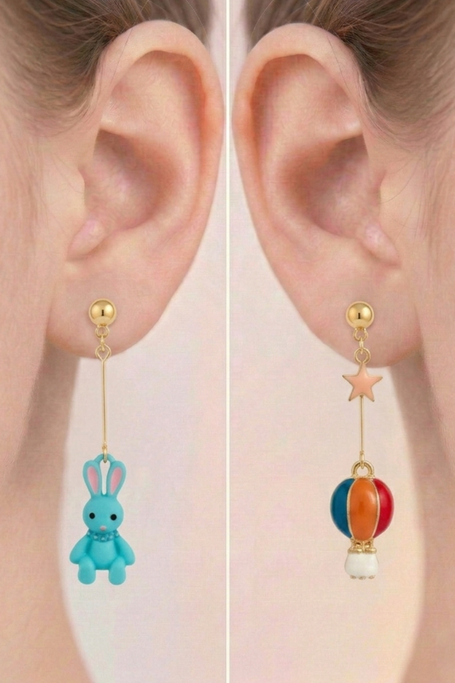 925 Ayar Gümüş Klipsli Mavi Tavşan ve Uçan Balon Temalı Sallantılı Küpe