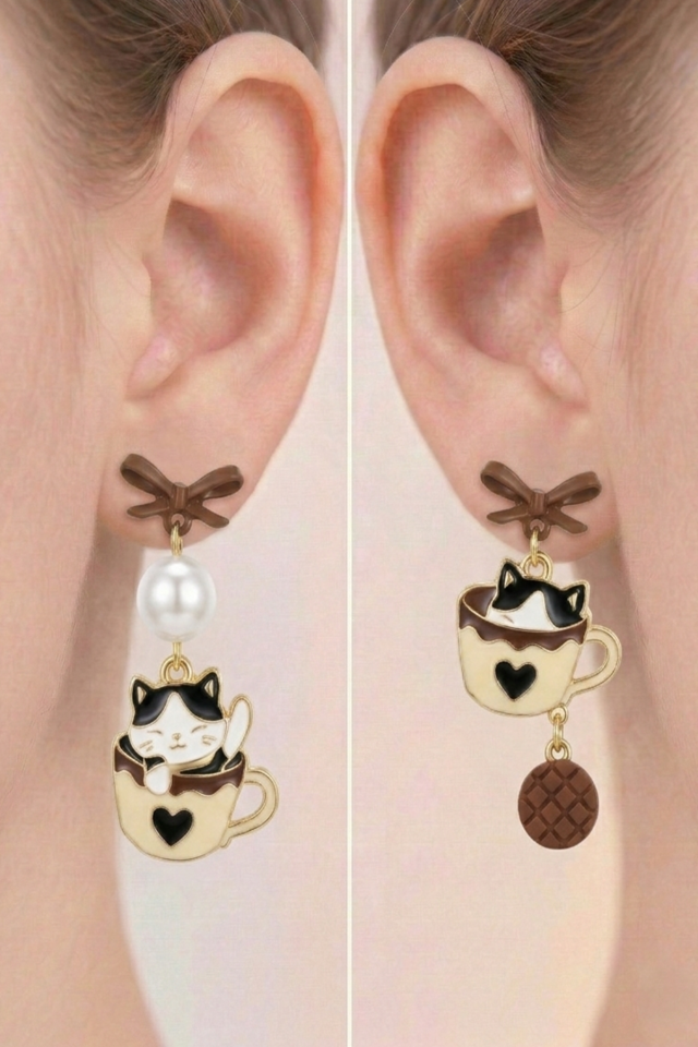 925 Ayar Klipsli İnci Detaylı Fincan Kedi ve Bisküvi Küpe