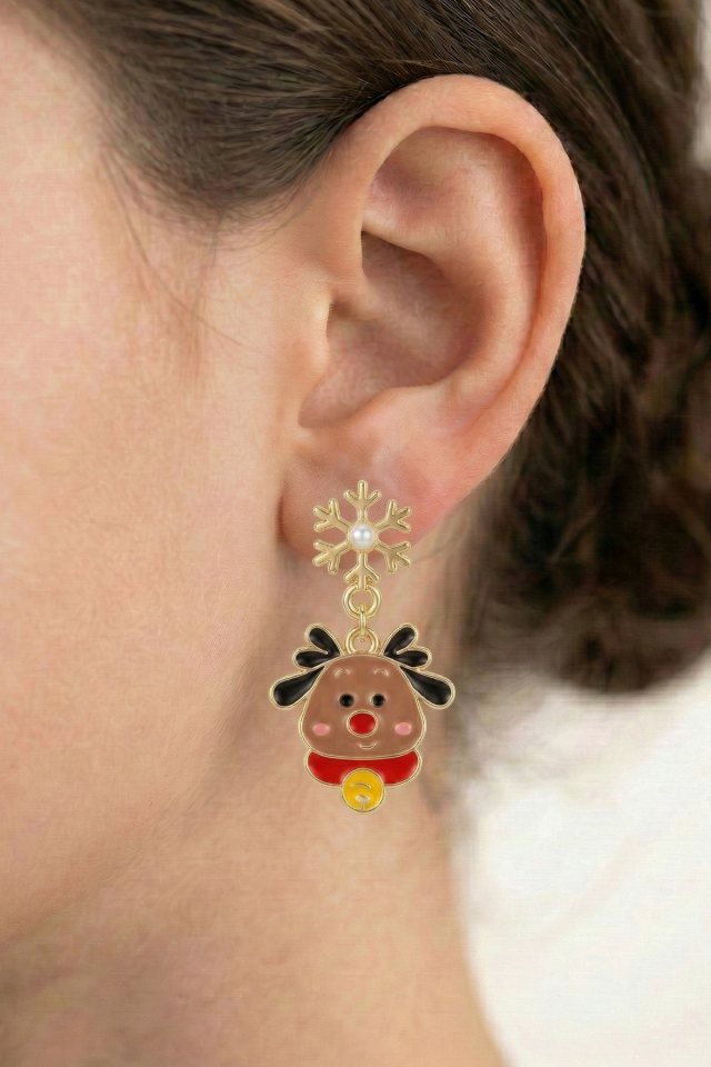 925 Ayar Gümüş Klipsli Yılbaşı Geyiği ve Kar Tanesi Detaylı Küpe