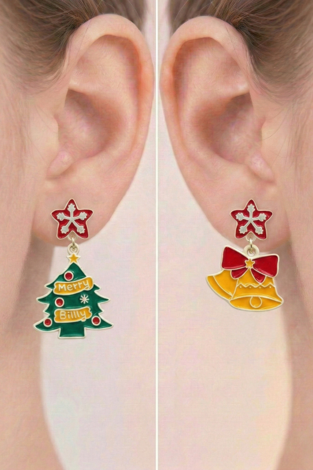 925 Ayar Gümüş Klipsli Merry Yılbaşı Ağacı ve Çan Figürlü Asimetrik Küpe