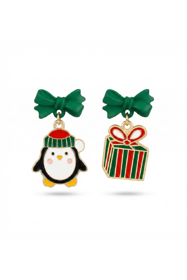 925 Ayar Gümüş Klipsli Noel Evi ve Noel Baba Figürlü Küpe