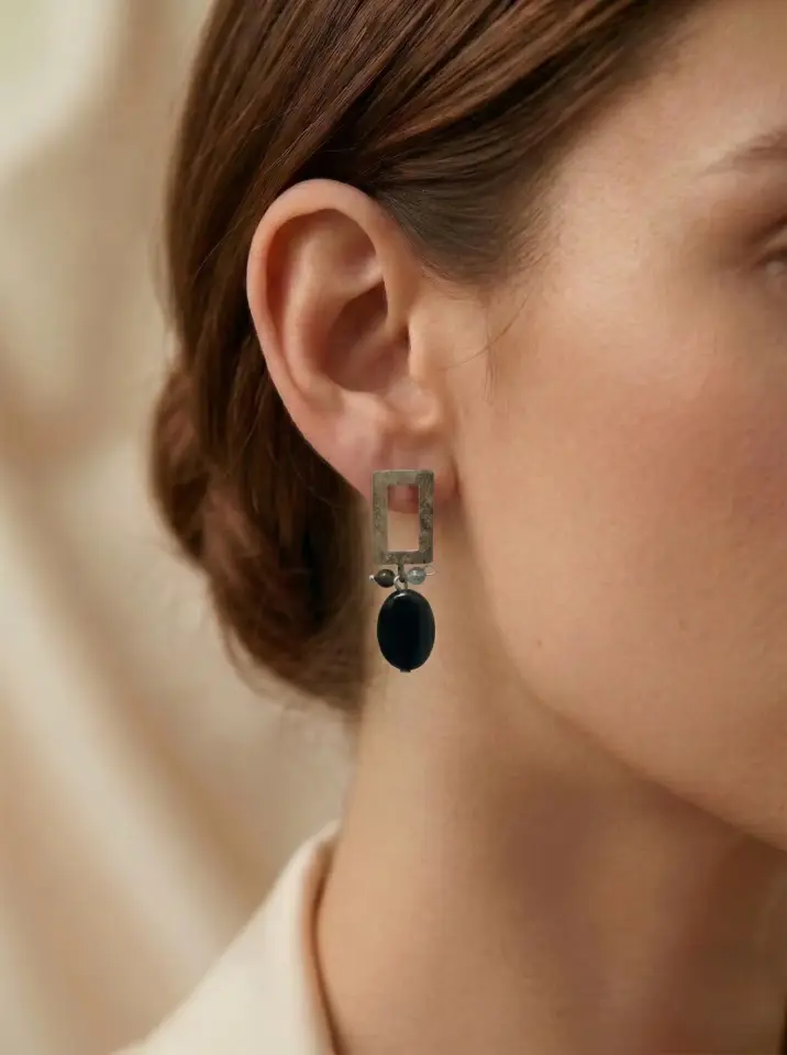 Siyah Oniks Doğal Taşlı Etnik El Yapımı Kadın Butik Küpe