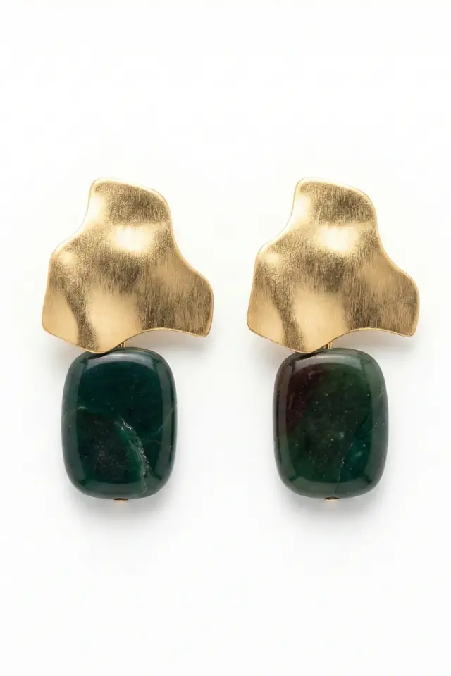 Mat Altın Kaplama Amorf Metal ve Yeşil Doğal Taşlı El Yapımı Kadın Butik Küpe