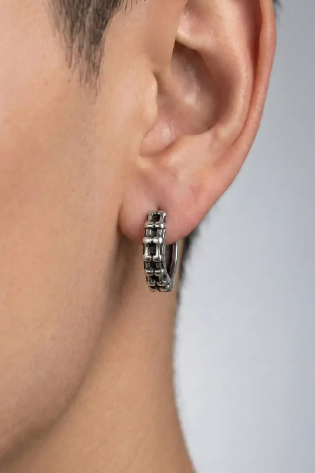 Motosiklet Zinciri Desenli Eskitme Gümüş Renk 316L Çelik Erkek Gotik Küpe