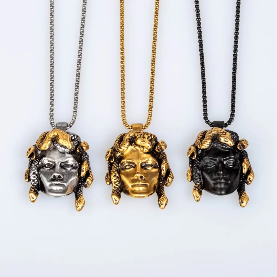 Medusa Mitolojik Figürlü Erkek Çelik Gotik Kolye
