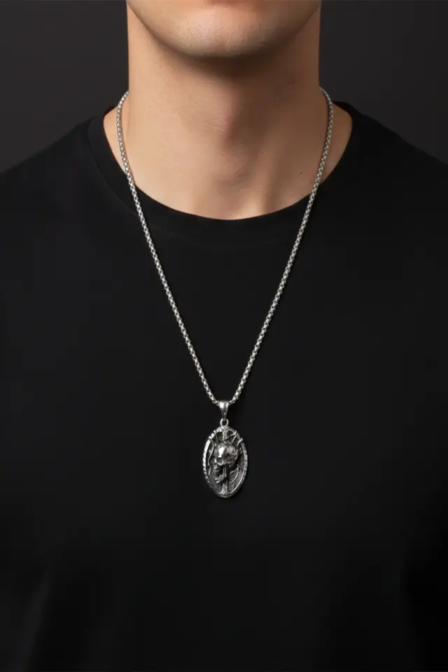 Gotik Kuru Kafa Madalyon Detaylı 316L Paslanmaz Erkek Çelik Kolye