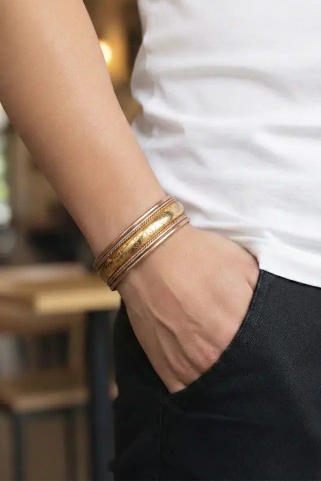 Etnik İyonlu Bakır Bileklik – Manyetik El İşçiliği Bakır Bileklik